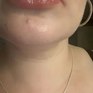 files/77d6b0cbb40d439489a71a0d3a760e7f_tplv-fhlh96nyum-crop-webp_300_300.webp